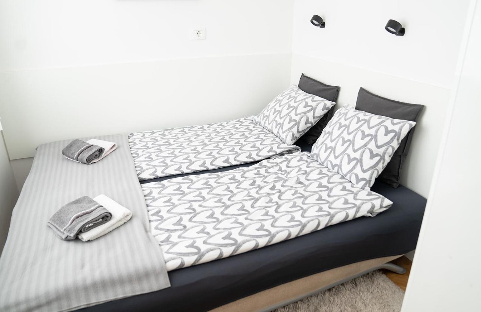 Casa De Dinca, 2 Bedroom, 6 Person, Free Parking Zone Zagreb Exterior foto